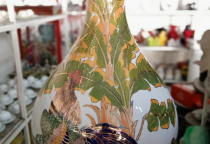 Mới Mua Gốm Sứ Bát Tràng Tại Đồng Nai? Đây Là Bí Quyết Để Bạn Sở Hữu Sản Phẩm Chính Hãng, Chuẩn Chất Lượng Làng Nghề Nghìn Năm