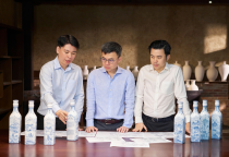 Từ gốm sứ đến món đồ lưu giữ nếp nhà