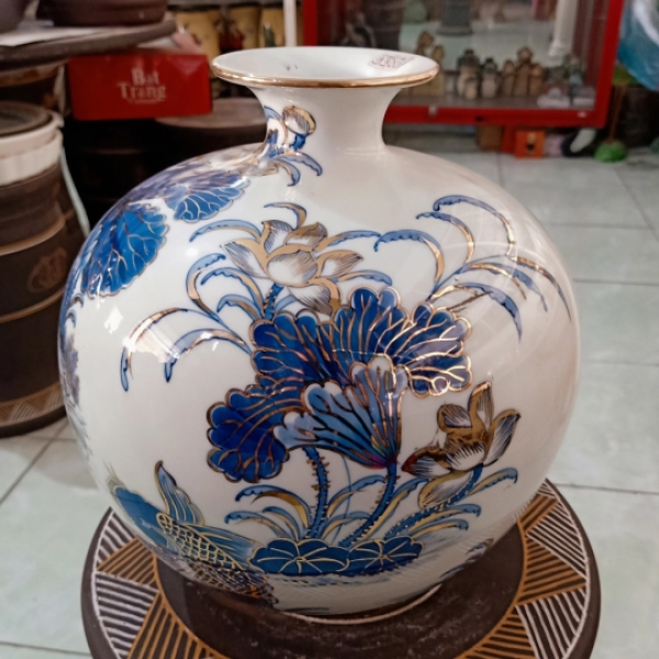 BÌNH HÚT TÀI LỘC HOA VẼ VÀNG