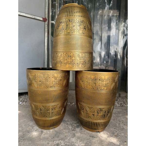 CHÂỤ ĐẦU ĐẠN SỌC, HỌA  TIẾT.