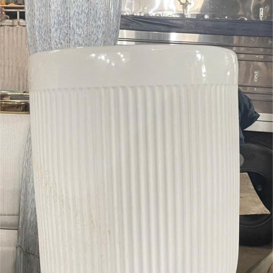 CHẬU SỨ TRỒNG CÂY GÂN SỌC